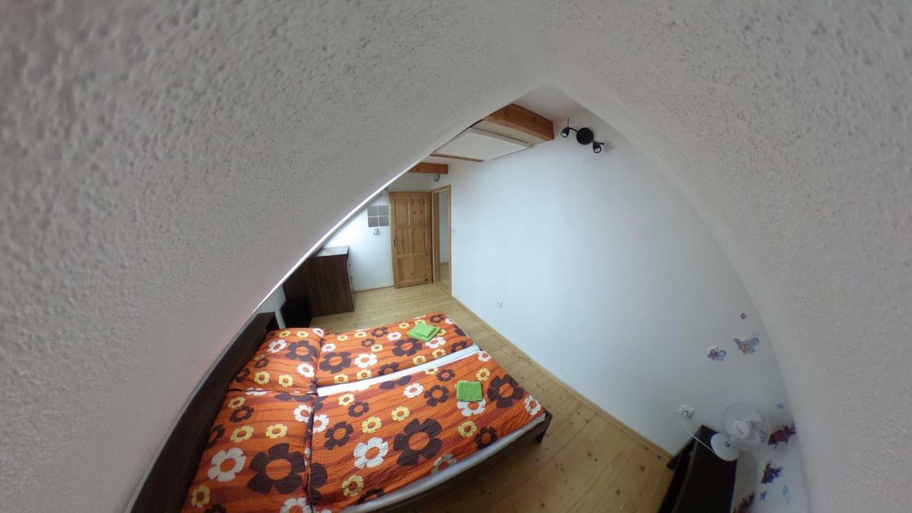 Ubytovani Mikulov Exterior foto